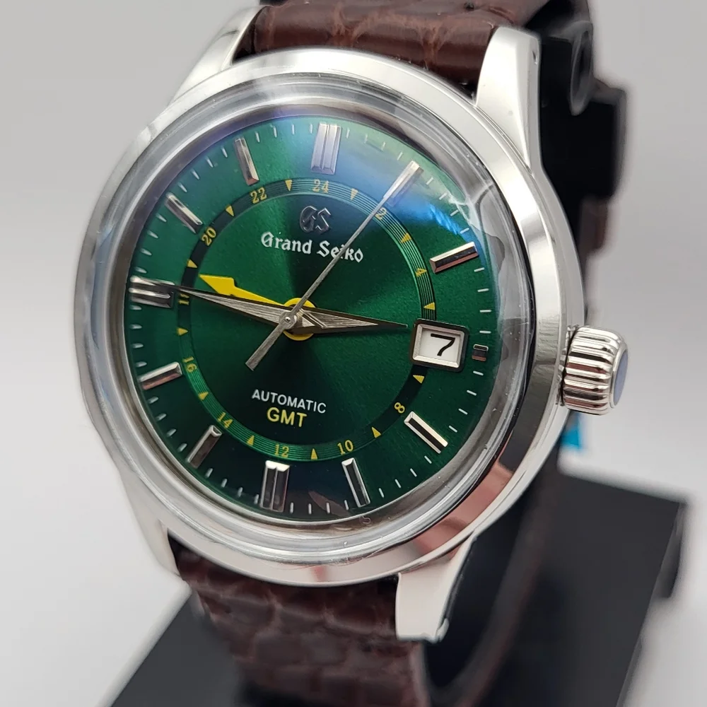 New Custom 39mm Seiko Mod Automatic GMT Watch